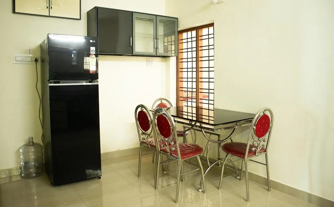 Salalah Enclave - 3 Ac Bedroom House At Vytilla, Kochi
