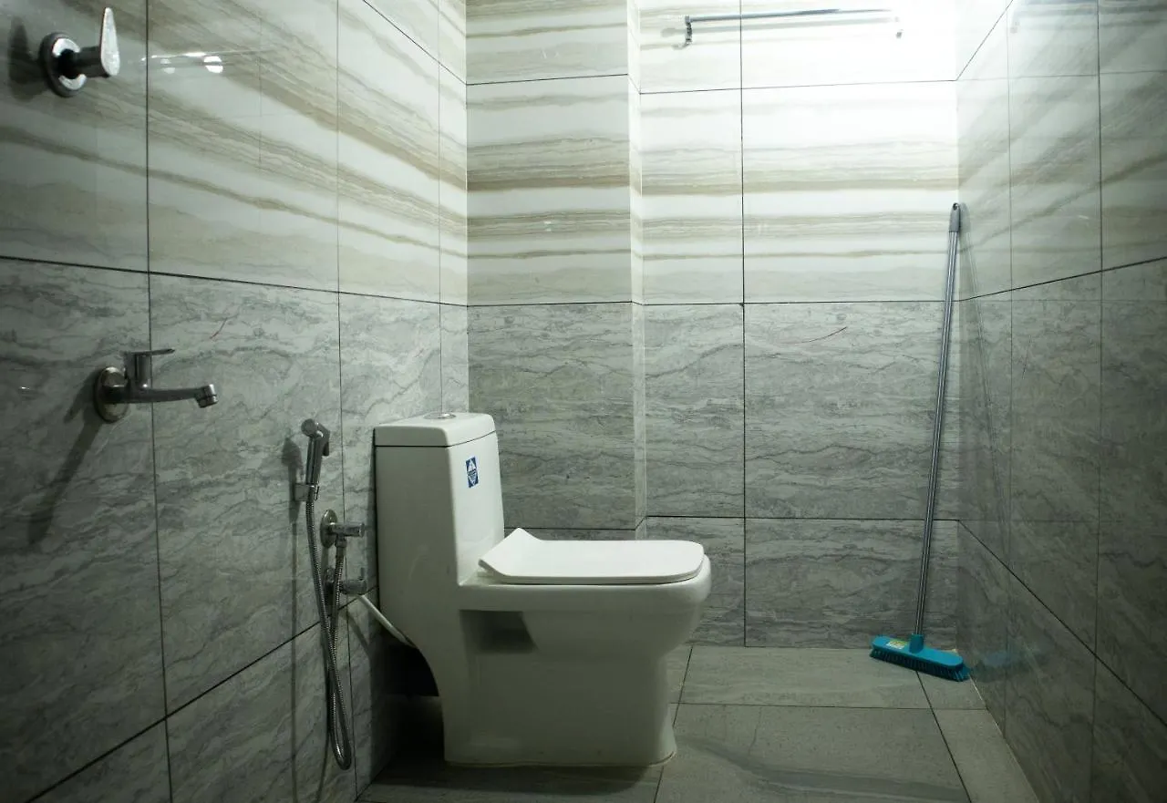Salalah Enclave - 3 Ac Bedroom House At Vytilla, Kochi